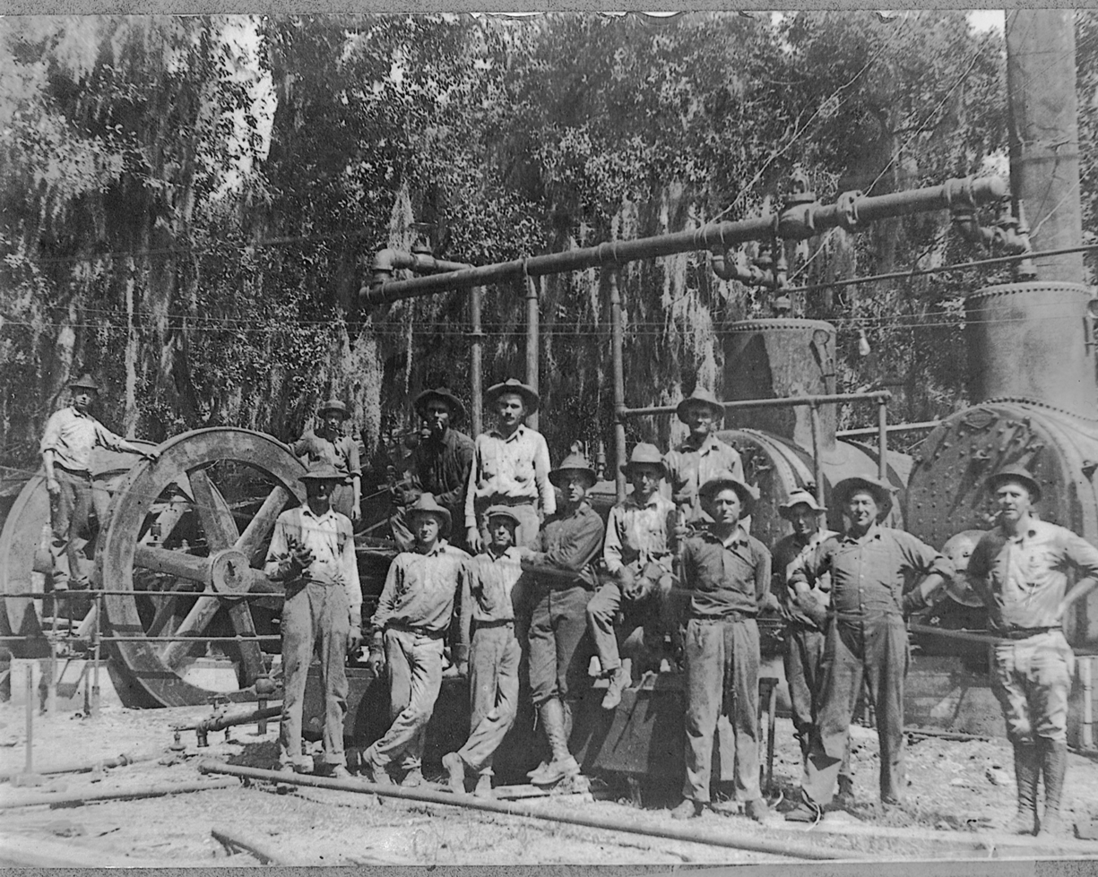 Same as above scene, however picture was found by family of John Bass. John Bass was not in the area until first well drilled. OilRig